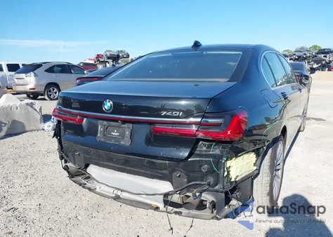 2022 BMW 740 I z USA, uszkodzony, nr VIN WBA7T2C07NCH74247